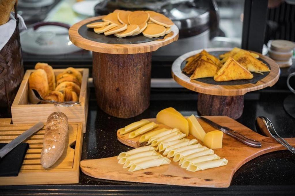 Bao Khanh Hotel Ханой Екстериор снимка